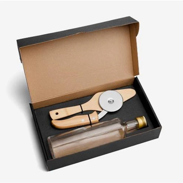Kit para Pizza com Cortador, Espátula E Garrafa - 3 Peças