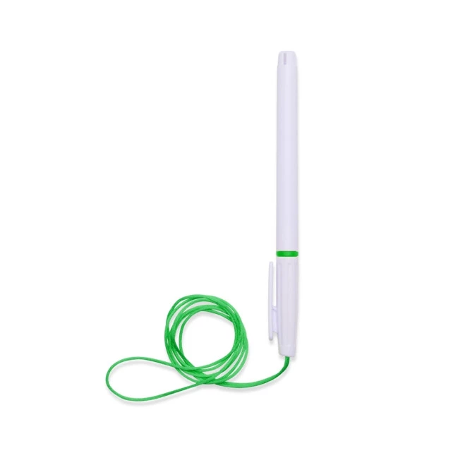 CANETA PLÁSTICA COM CORDÃO