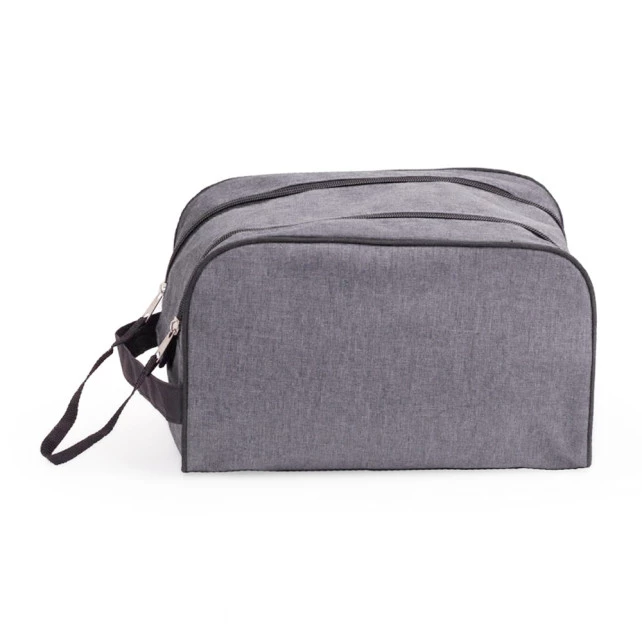 NECESSAIRE