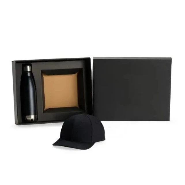 KIT GARRAFA E BONÉ - 2 PÇS