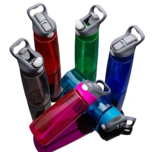 Squeeze 650ml Plástico com Canudo