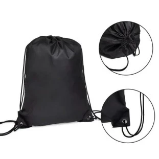 MOCHILA SACOLA EM NYLON 190D - PRETA - 42X32CM