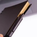 Caderno Capa PP com Caneta extra