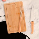 KIT PARA CHURRASCO EM BAMBU / MADEIRA / INOX COM AVENTAL - 4 PÇS